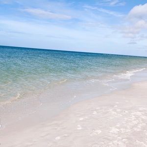 Meet your Posher, Abigail